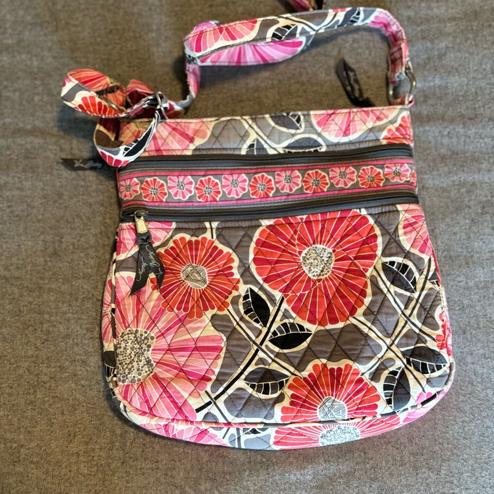 Vera Bradley‎ cherry blossom hipster crossbody